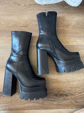 Black Platform Block Heel Ankle Boots - Women